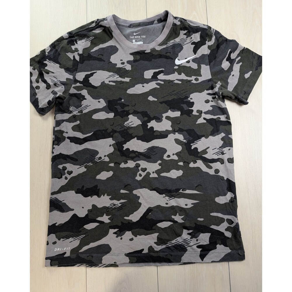 Nike Shirt Tee Mens Medium Green Grey Camo Swoosh Dri-Fit Outdoor Gym Med